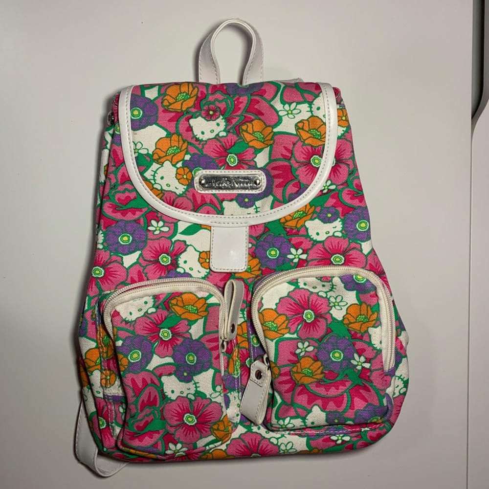 Multi-color/White Hello Kitty Backpack 
 ⠀⠀⠀⠀